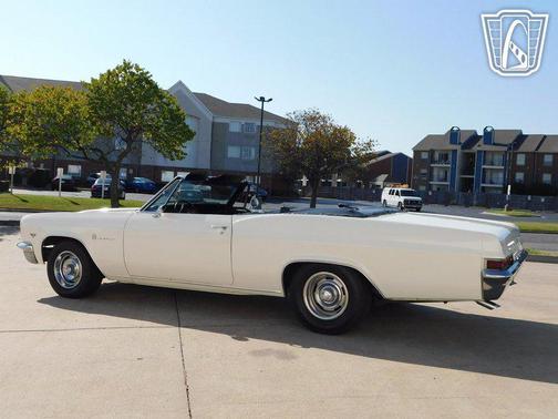 1966 Chevrolet Impala Base