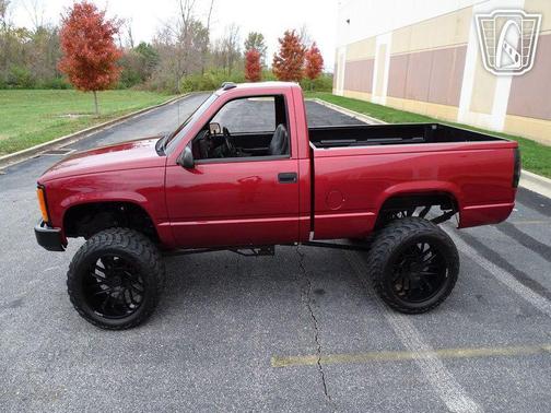 Maroon 1990 GMC 1500 Short Bed