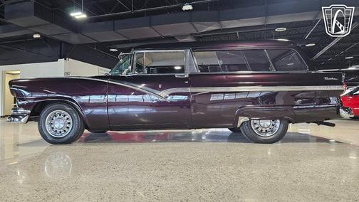 1956 Ford Parklane 