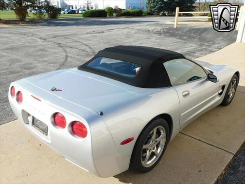 2000 Chevrolet Corvette Base