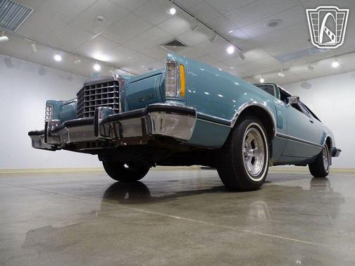 1977 Ford Thunderbird Base