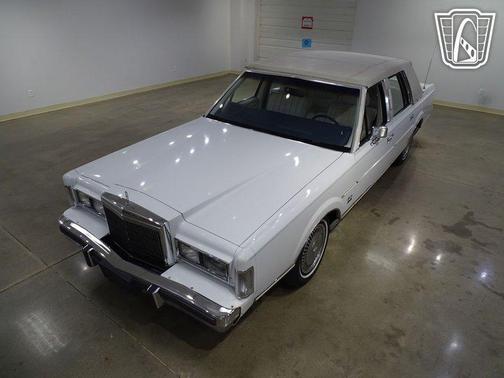 1989 Lincoln Town Car 