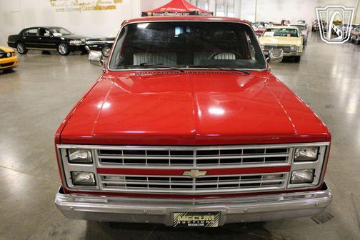 Red/white 1986 Chevrolet Pickup Truck Base