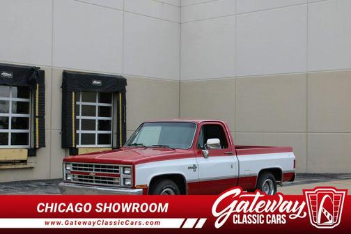 Red/white 1986 Chevrolet Pickup Truck Base