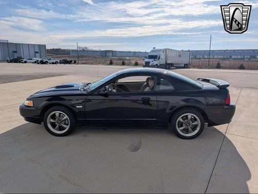 2003 Ford Mustang Base