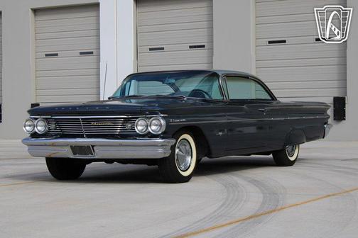 1960 Pontiac Bonneville 