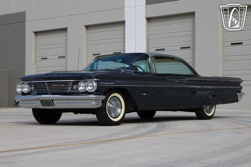1960 Pontiac Bonneville 