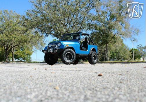 1976 Jeep CJ-7 Base