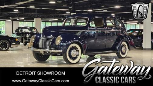 1939 Ford Deluxe Base