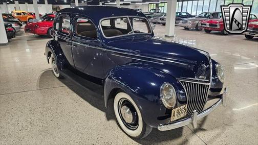 1939 Ford Deluxe Base