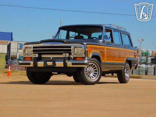 1989 Jeep Grand Wagoneer 