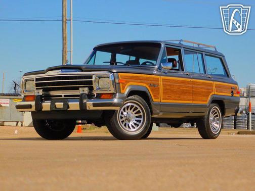 1989 Jeep Grand Wagoneer 