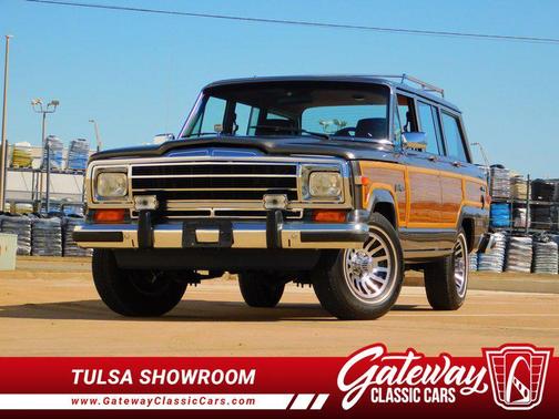 1989 Jeep Grand Wagoneer 