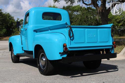 Pantone Blue 1948 Ford F1