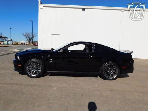 2012 Ford Shelby GT500 Base