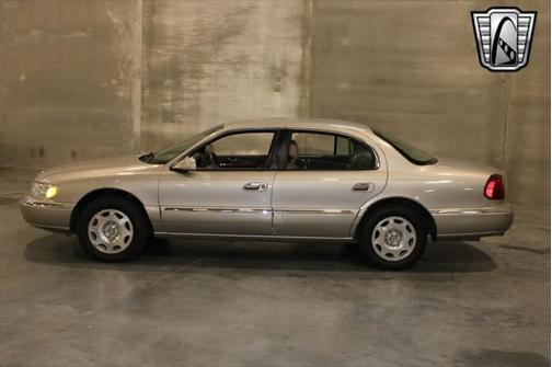 1999 Lincoln Continental