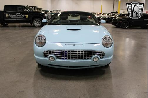 2003 Ford Thunderbird