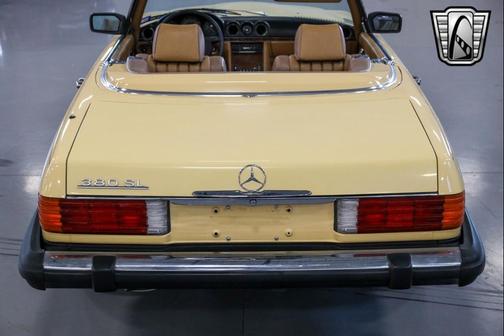 1984 Mercedes-Benz 380SL 