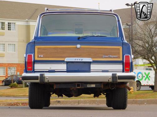 1989 Jeep Grand Wagoneer 