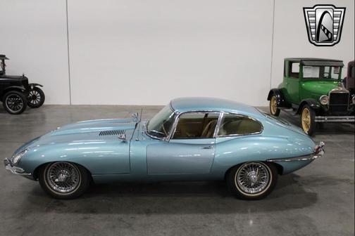 1964 Jaguar XKE Base