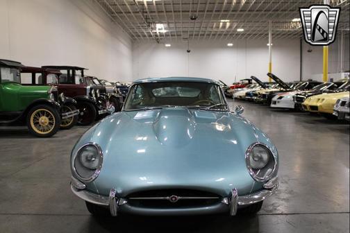 1964 Jaguar XKE Base