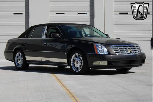 2008 Cadillac DTS Base