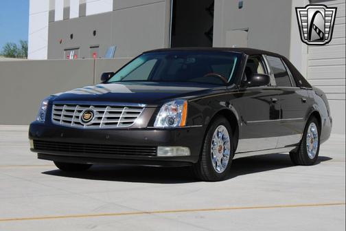2008 Cadillac DTS Base