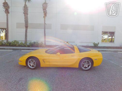 2002 Chevrolet Corvette Base