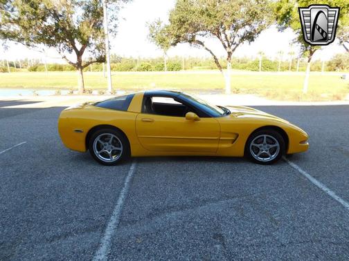 2002 Chevrolet Corvette Base