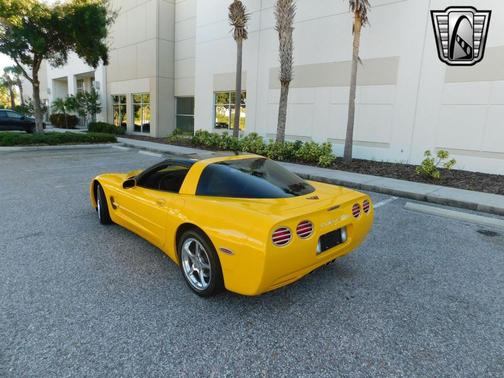 2002 Chevrolet Corvette Base