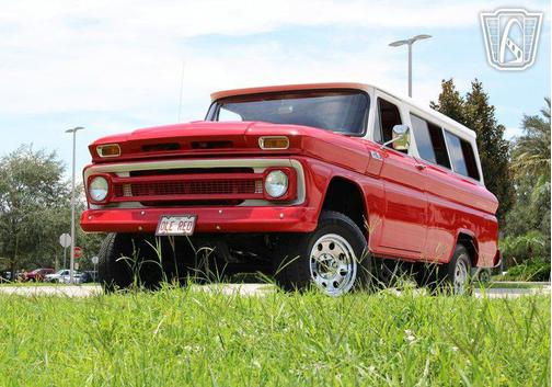 1965 Chevrolet Suburban Base
