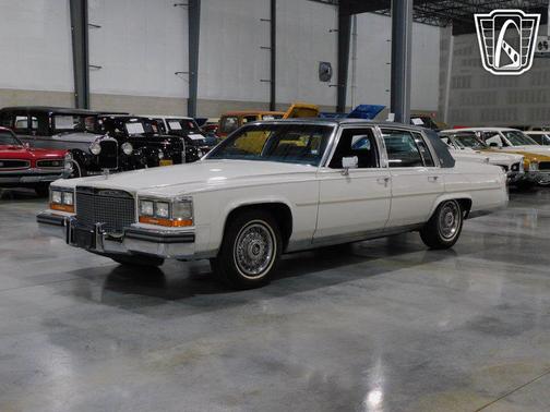 1988 Cadillac Brougham 