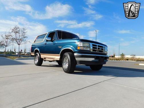 1995 Ford Bronco XLT