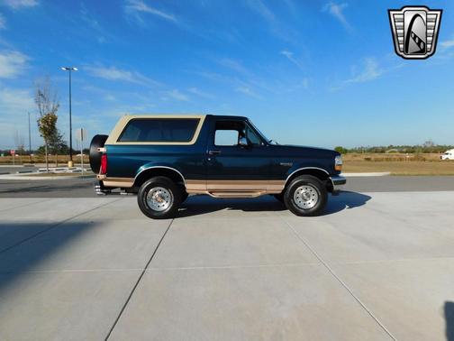 1995 Ford Bronco XLT
