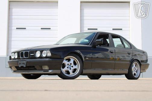 1991 BMW M5 Base