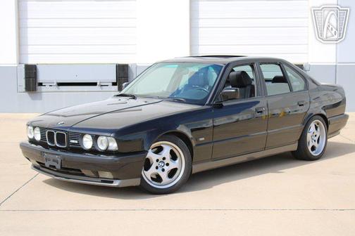 1991 BMW M5 Base