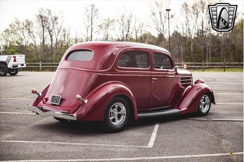 1936 Ford Deluxe Base