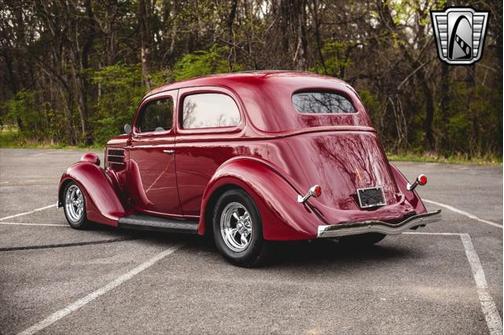 1936 Ford Deluxe Base