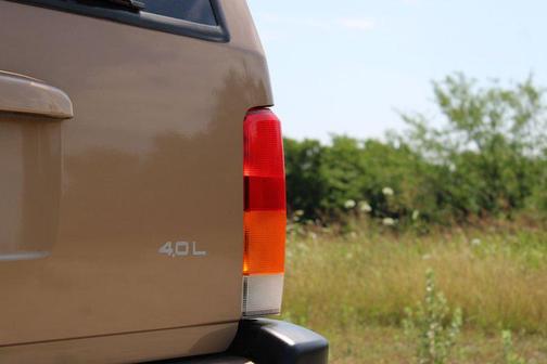 1999 Jeep Cherokee Sport 4WD