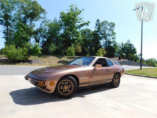 Nougat Brown LM8V 1988 Porsche 924 S