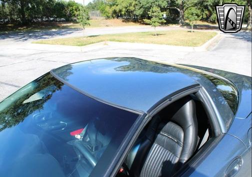 2004 Chevrolet Corvette Base