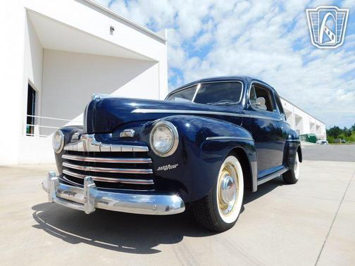 1946 Ford Deluxe Base