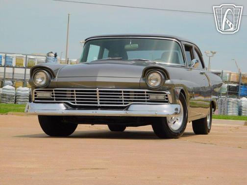 1957 Ford Custom Base