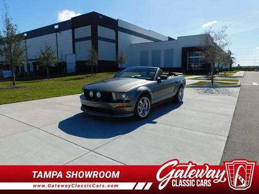 2005 Ford Mustang Base