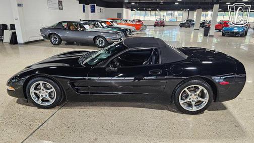 2000 Chevrolet Corvette Base
