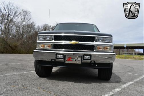 1998 Chevrolet Tahoe Base