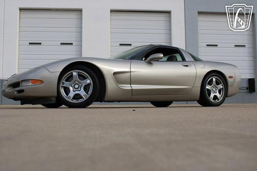 1998 Chevrolet Corvette Base