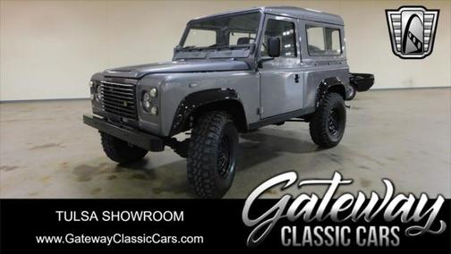 1985 Land Rover Defender