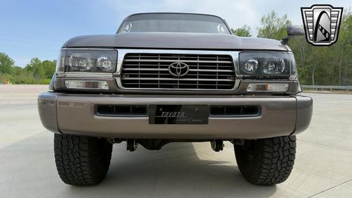 1995 Toyota Land Cruiser Base