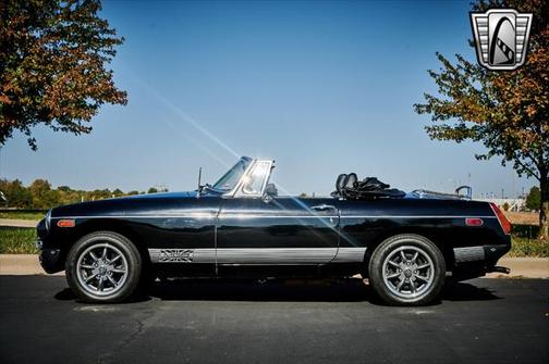 Photo 3 of 99 of 1979 MG MGB Limited Edition